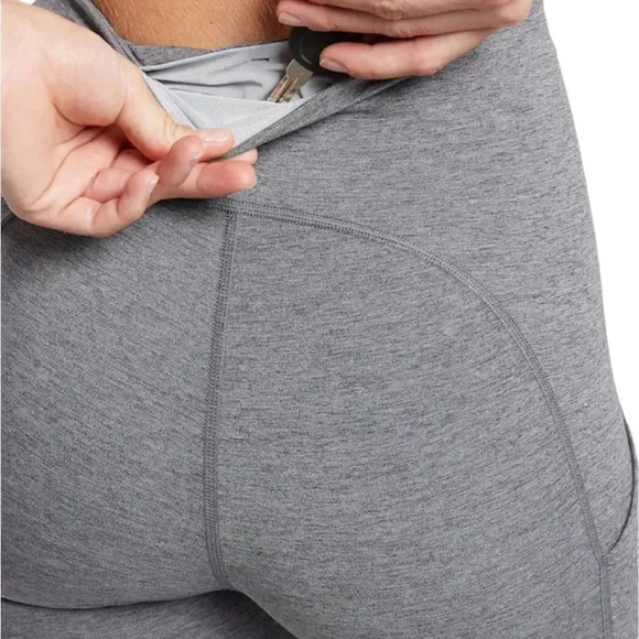 NWT! ATHLETA Ultimate Stash Pocket Capri Leggings - Picture 5 of 10